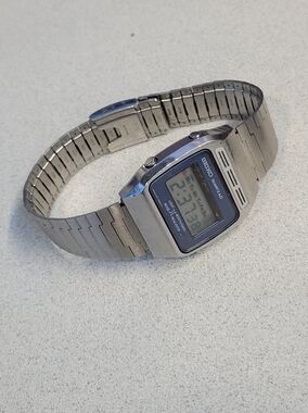 Vintage 1978 Seiko Quartz LC Digital Watch A133-5009-G